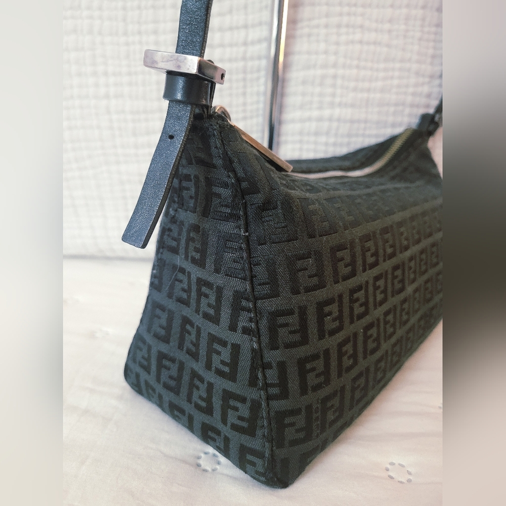 Fendi Pochette - Picture 3 of 16